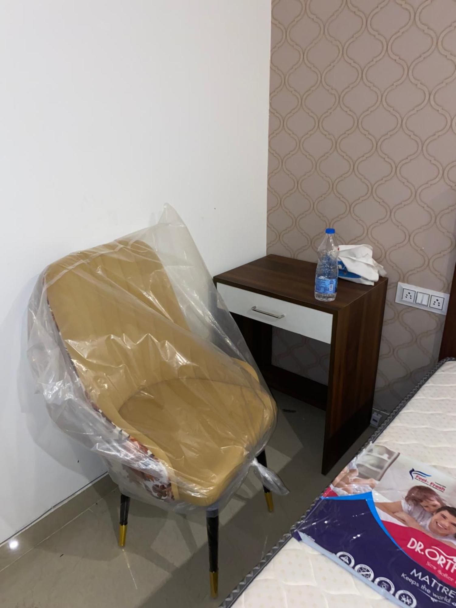 Royal Park Inn Greater Noida Bagian luar foto