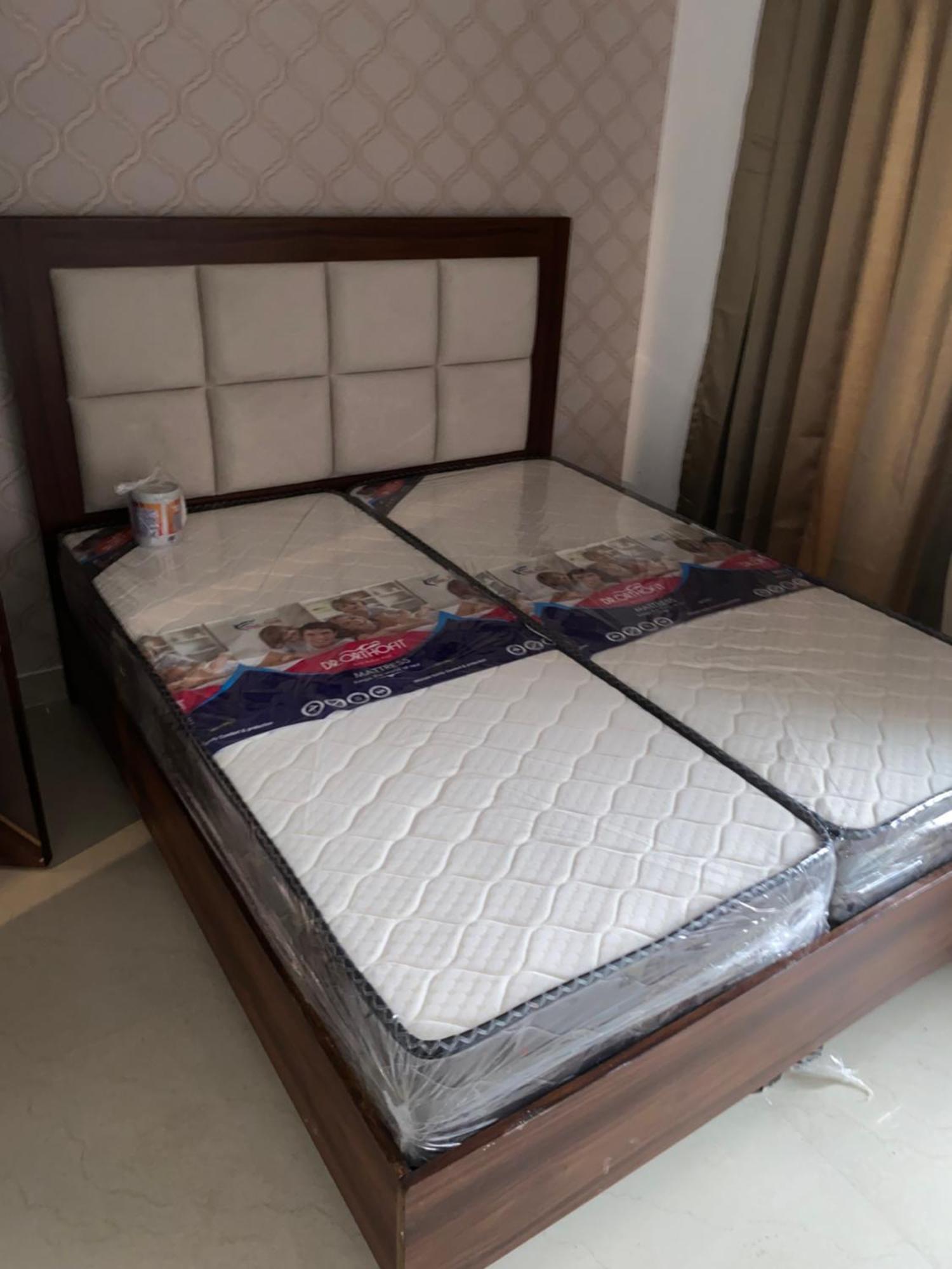 Royal Park Inn Greater Noida Bagian luar foto